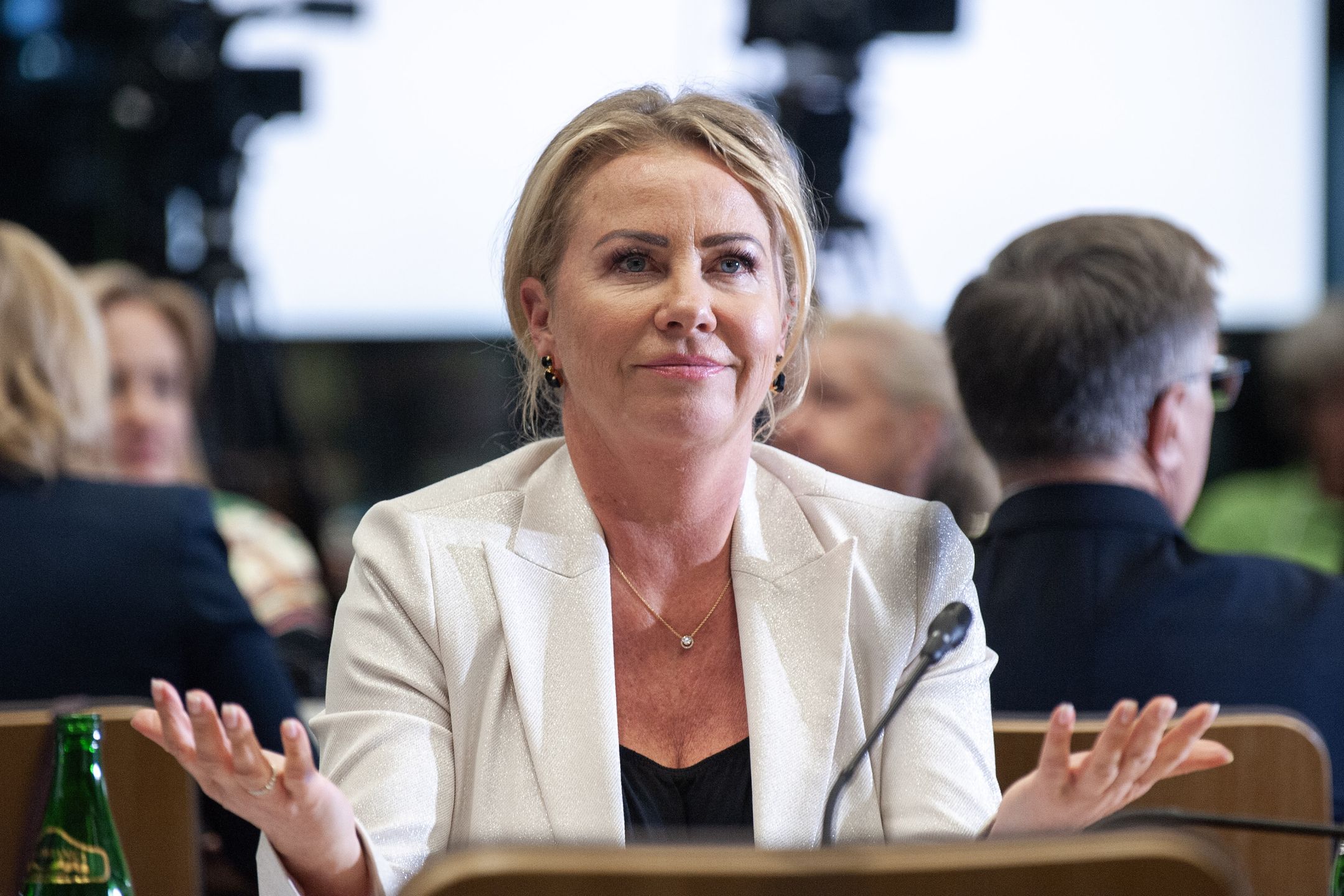 Pokaza a Fotk Z Martwymi Tu czykami Po Krytyce Staje Okoniem 