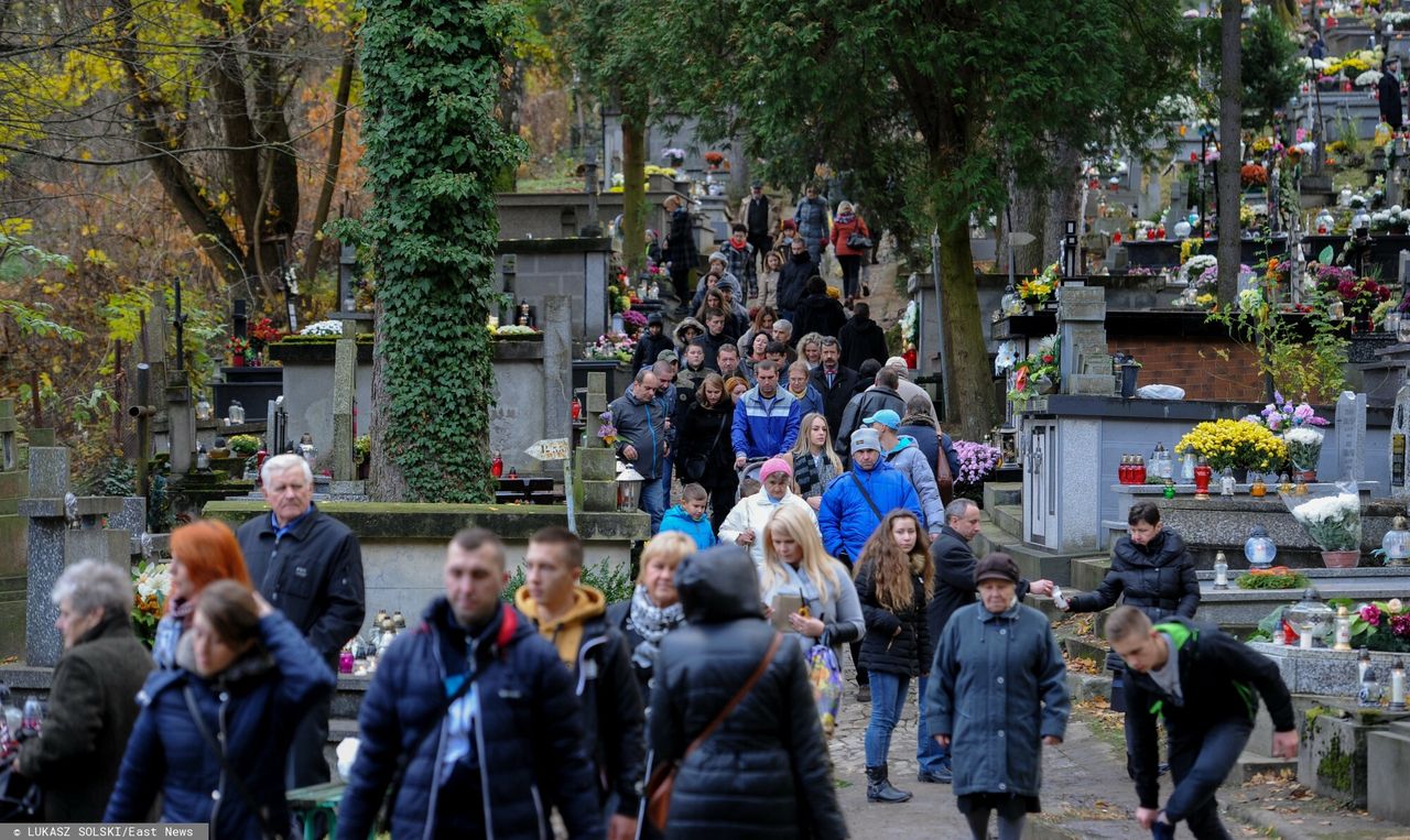 Tysiąc złotych wyparuje w jeden dzień. Oto koszty Wszystkich Świętych