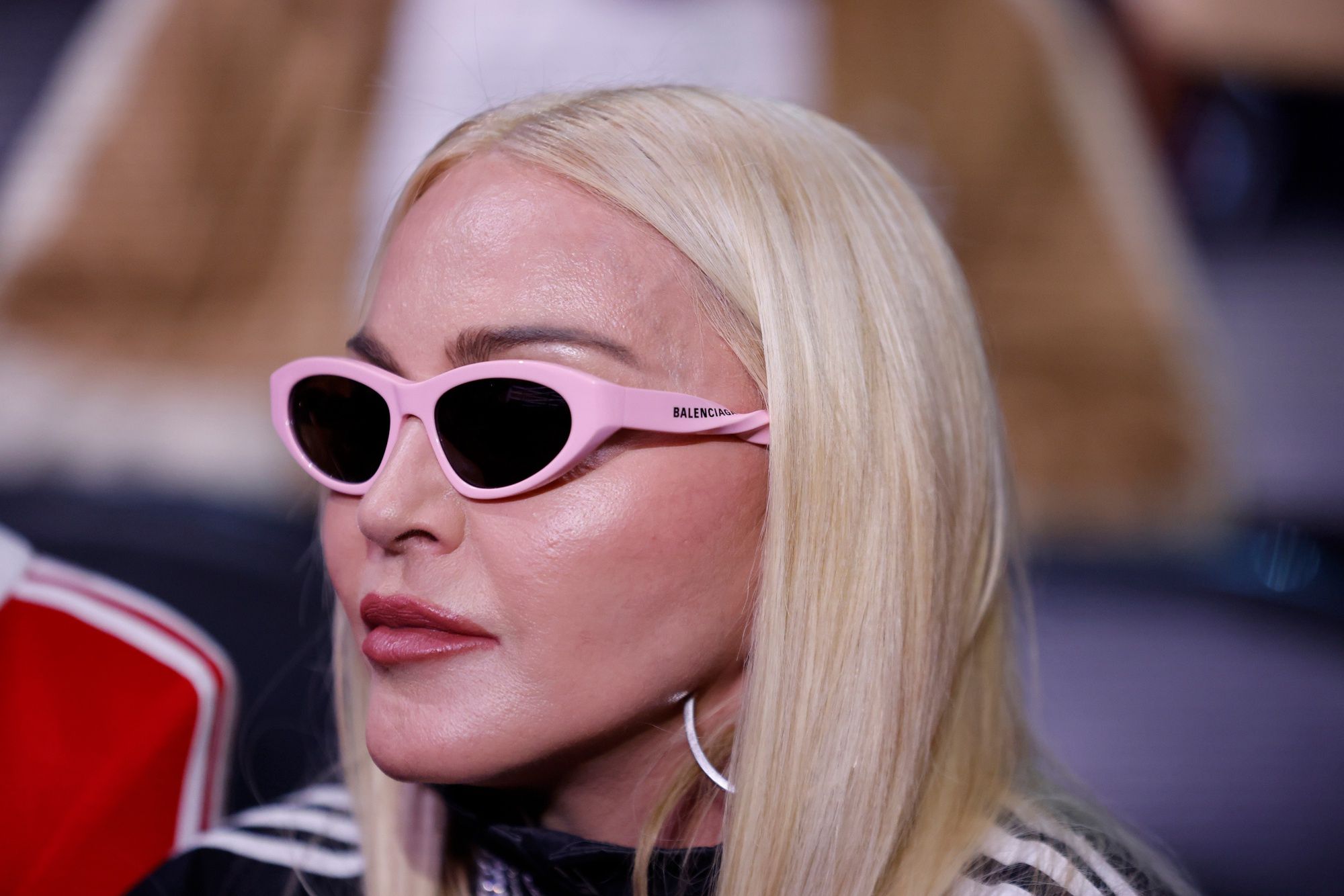 Madonna z synem na bokserskiej walce