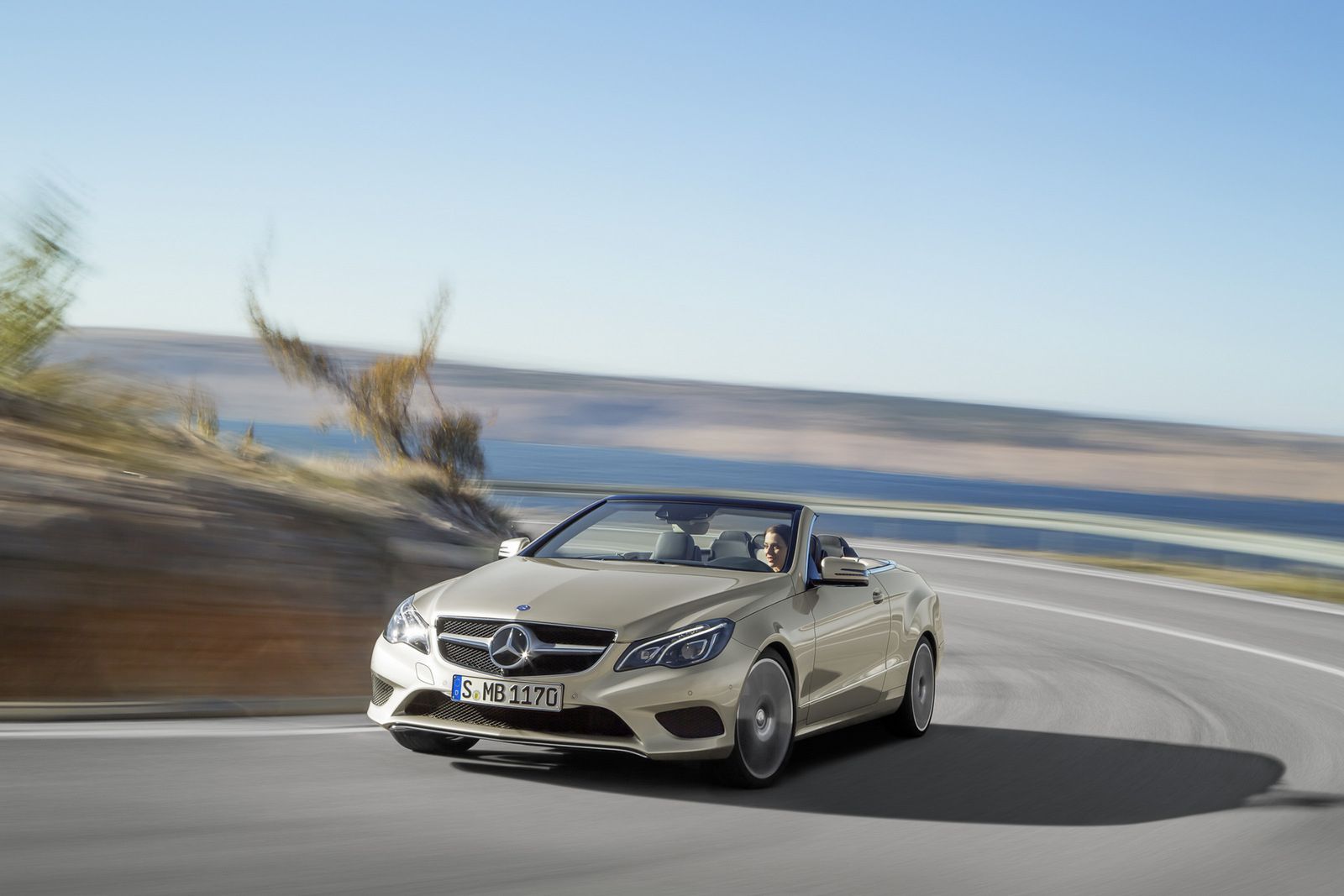 Mercedes-Benz klasy E na nowych zdjęciach [galeria] 14