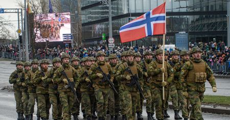 "Od dziesięcioleci nie byliśmy tak narażeni". Norwegia wskazuje zagrożenia