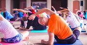 Joga i kawa nas odmładzają. To pierwsze takie badania w Polsce