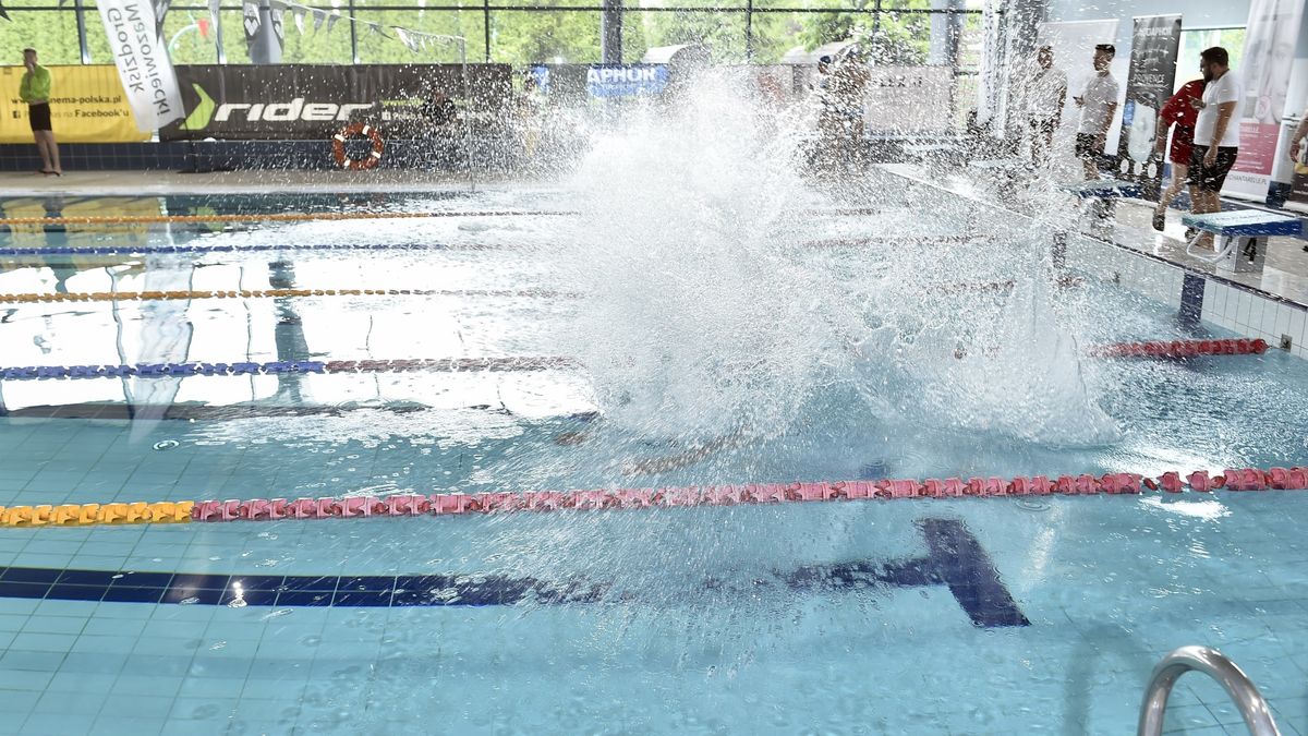 SK:, , fot. Kurnikowski/AKPAmaj 2021, basen