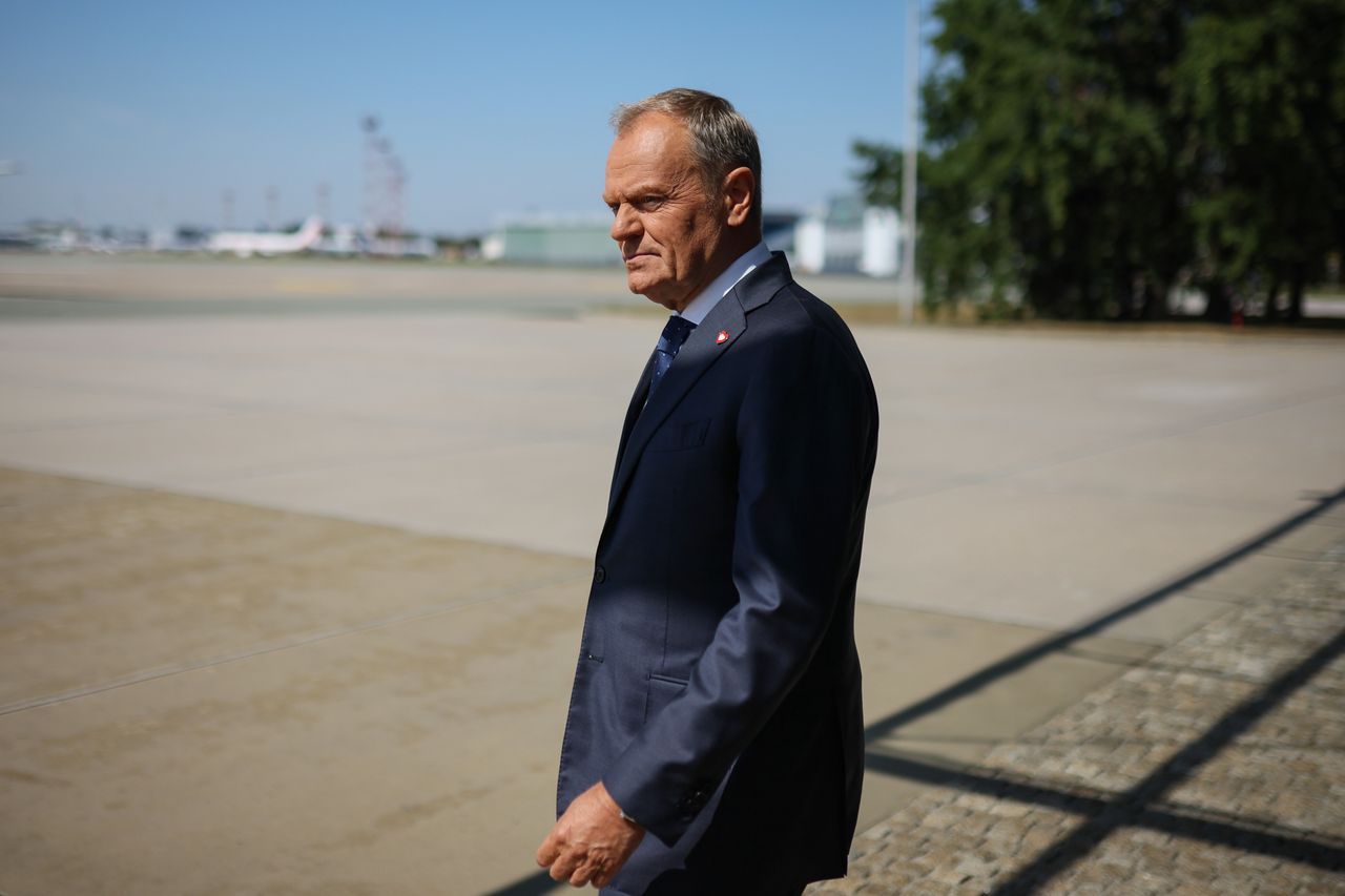 Ekspert odpowiada Tuskowi. "Rządzić rozporządzeniami się nie da"