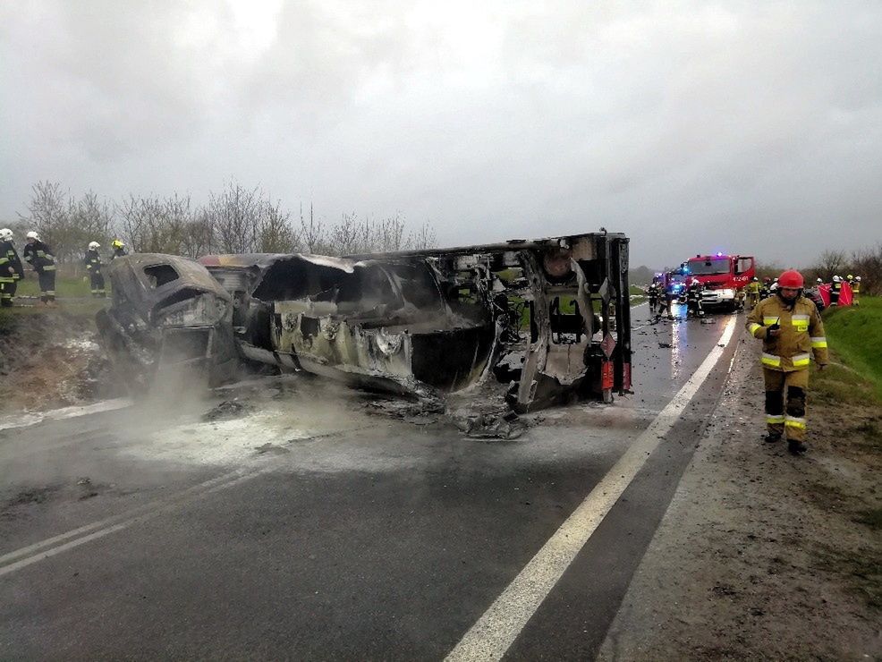 Leżajsk. Pożar cysterny z olejem. Jedna osoba nie żyje