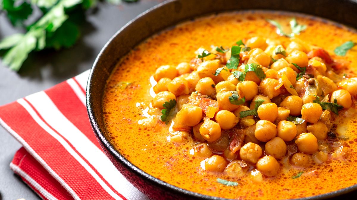 Zupa z ciecierzycy to patent na szybki i pożywny obiad