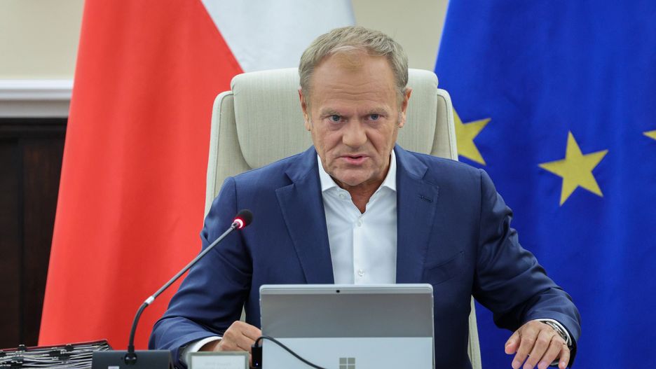 Donald Tusk
Warszawa, 13.05.2025. Premier Donald Tusk podczas posiedzenia rz�du w siedzibie KPRM w Warszawie, 13 bm. W porz�dku obrad Rady Ministr�w znalaz�y si� m.in. trzy projekty ustaw, przygotowane przez MF. Chodzi o nowelizacj� Ordynacji podatkowej, ustawy o funduszach inwestycyjnych i ustawy o obrocie. (amb) PAP/Szymon Pulcyn
Szymon Pulcyn
kancelaria, KPRM, obrady, polityk, polityk polityka, polityka, posiedzenie, prezes rady ministr�w, rada ministr�w, rady ministr�w, rz�d, rz�d Tuska, rz�du, szef rz�du