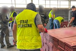 Otworzyli kontener z deskami w porcie w Gdyni. Strażnicy osłupieli