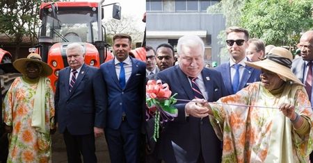 Lech Wałęsa... reklamuje ciągniki w Etiopii! (ZDJĘCIA)