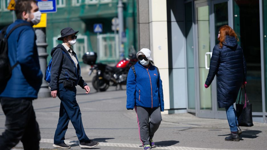 Koronawirus w Polsce. Ponad 1,5 tysiąca mandatów za brak maseczki. W ciągu jednego dnia