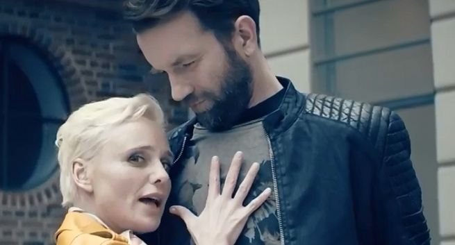 Kinga Preis śpiewa z Tomaszem Kotem w reklamach T-Mobile (wideo)