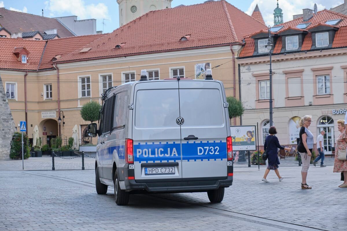 radiowóz policja