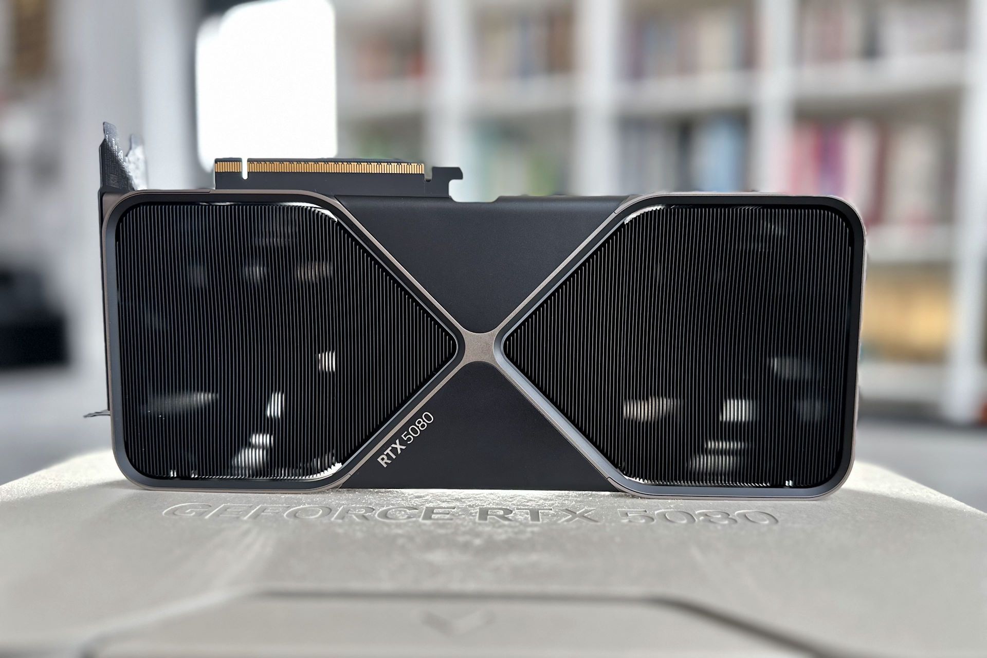 NVIDIA GeForce RTX 5080 Founders Edition - chłodzenie