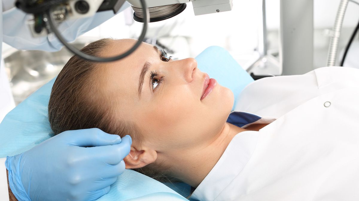 Trabekuloplastyka laserowa to metoda leczenia jaskry otwartego kąta.