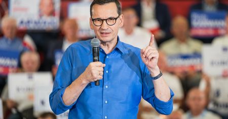 Złoty interes premiera Morawieckiego. Tyle w tym roku zarobi na obligacjach