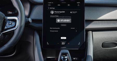Nowy pomysł Spotify: kierowca ma prowadzić, pasażerowie zmienią muzykę z telefonów