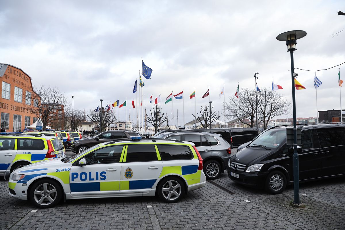 szwecja, zastrzelony, policja, wojna gangów Nie żyje postrzelony 16-latek w Szwecji. Nikt nie został zatrzymany