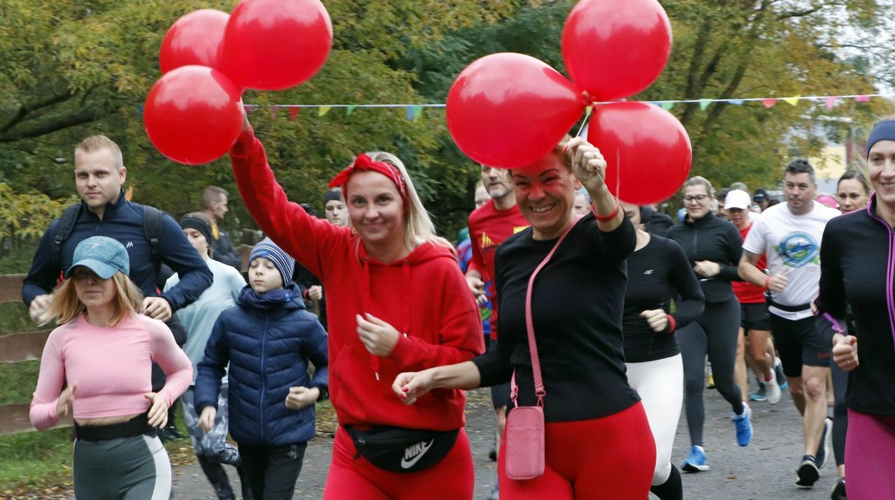 Grudziądz: Tak wyglądał czerwony bieg park run. To sprzeciw wobec krzywdzenia dzieci