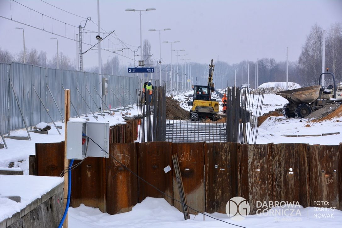 Dąbrowa Górnicza. Na budowie centrum przesiadkowego praca wre.