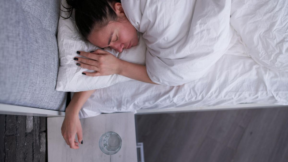 Po przebudzeniu warto wypić ok. 650 ml wody