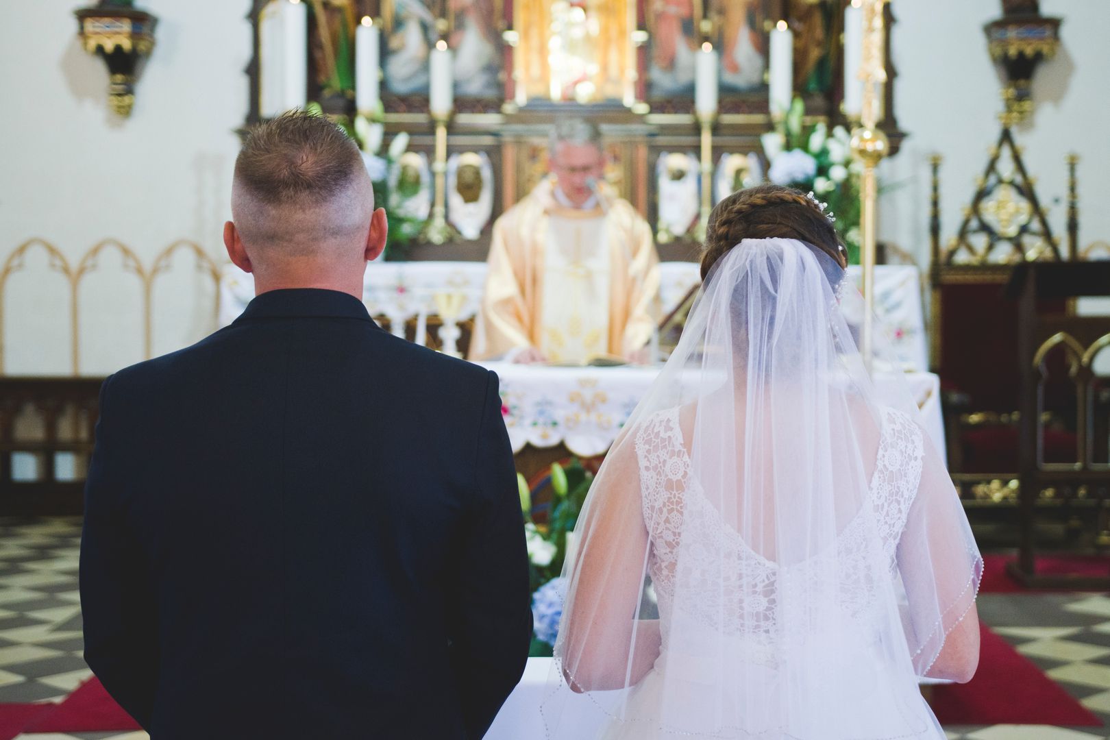Polacy unieważniają małżeństwa. Dlaczego? Adwokat kościelny mówi wprost