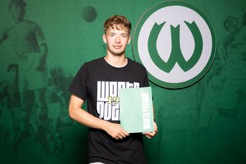Warta Poznań sięga po ofensywne wzmocnienie. Adrian Wnuk nowym piłkarzem Zielonych