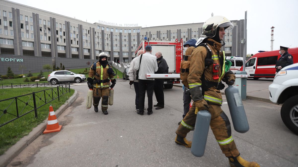 Awaria respiratora była najpewniej przyczyną pożaru w szpitalu zakaźnym w Petersburgu