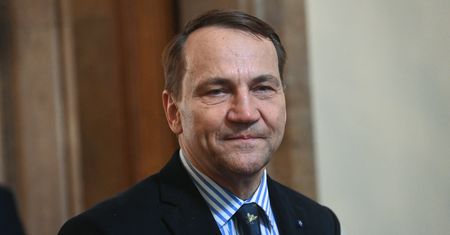 Tajemnicze rozmowy w Waszyngtonie. Sikorski potwierdza ws. Poczobuta