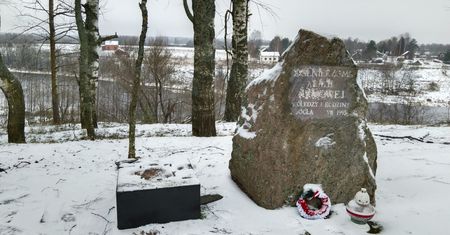 Wandale zniszczyli pomniki AK. Polski konsulat potwierdza