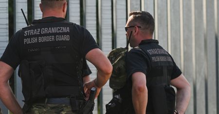 Incydent na granicy. Sięgnął między przęsłami i ukradł sprzęt