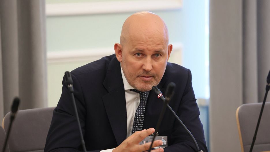Debata ekspercka KO nt. s?u?b specjalnych
Fot. Wojciech Olkusnik/East News, Warszawa, 29.06.2022. Sejm. Debata ekspercka zorganizowana przez Klub Parlamentarny Koalicja Obywatelska z udzialem generala Krzysztofa Bondaryka i innych ekspertow, na temat  cywilnego nadzoru nad sluzbami specjalnymi.
N/z: Michal Domaradzki.
Wojciech Olkusnik
