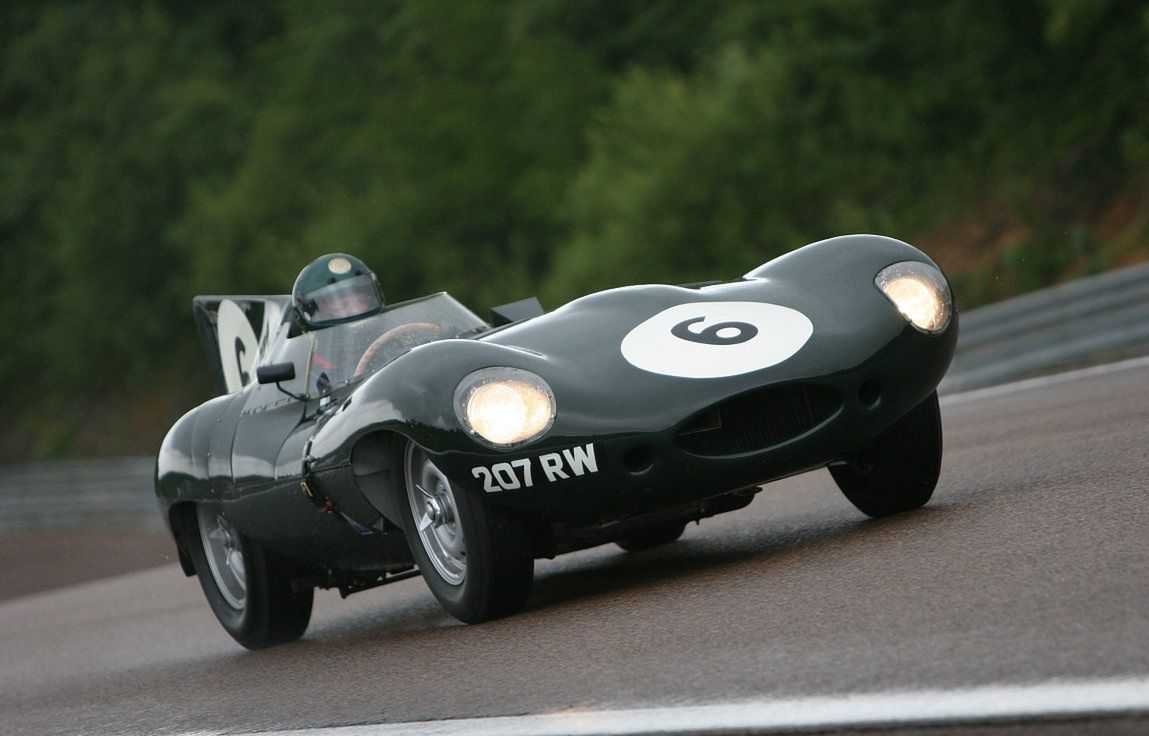 Jaguar D-Type (fot. allsportauto.com)