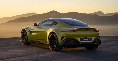 Najmocniejszy w 74-letniej historii. Aston Martin pokazał nowego Vantage'a