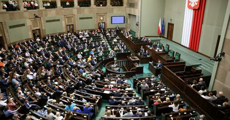 Reformy Kaczyńskiego upadną? Opozycja deklaruje odkręcanie zmian