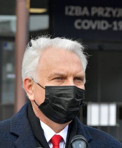 Wiceminister zdrowia potępia atak antyszczepionkowców na punkt szczepień