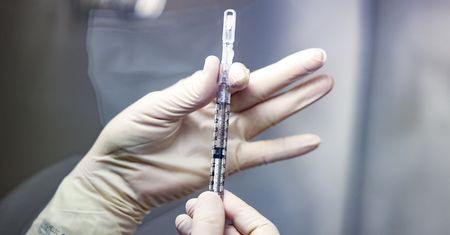 Szczepienia na COVID. Z przychodni w Chorzowie zniknęło 15 ampułek ze szczepionką