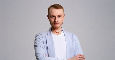 "Głos sprzed raka należał do chłopca. Ja dorosłem". Opowieść o człowieku, który stworzył siebie od nowa