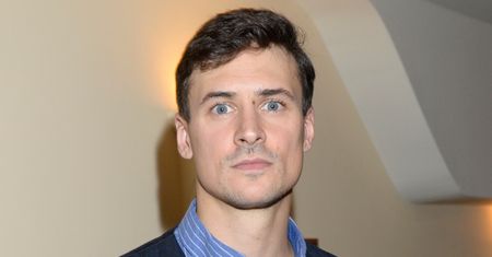 Mateusz Damięcki pozuje bez koszulki. Fani zwrócili uwagę na jedno