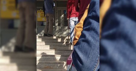 Zaszczepił się, musiał czekać w kolejce przed WOMP. „Zostałem zdyskryminowany przez ochroniarza”