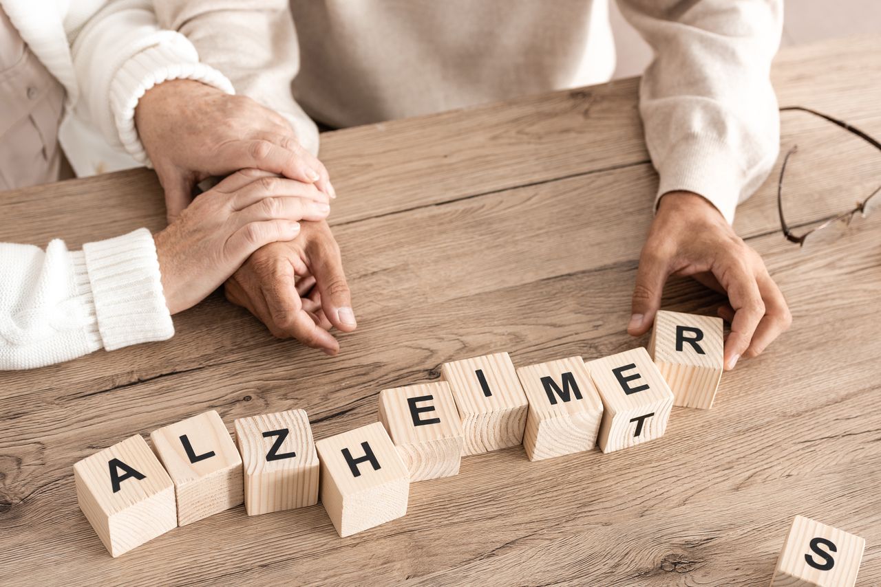 Alzheimer. Grupa ryzyka, objawy i diagnostyka