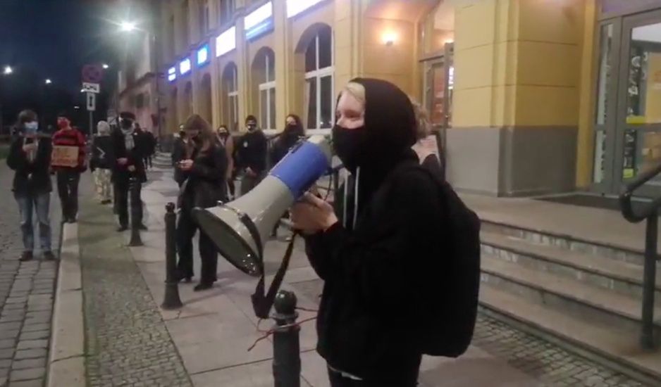 Prawo do aborcji. Wrocław mówi "nie" decyzji Trybunału Konstytucyjnego. Protest pod siedzibą PiS, w piątek kolejny