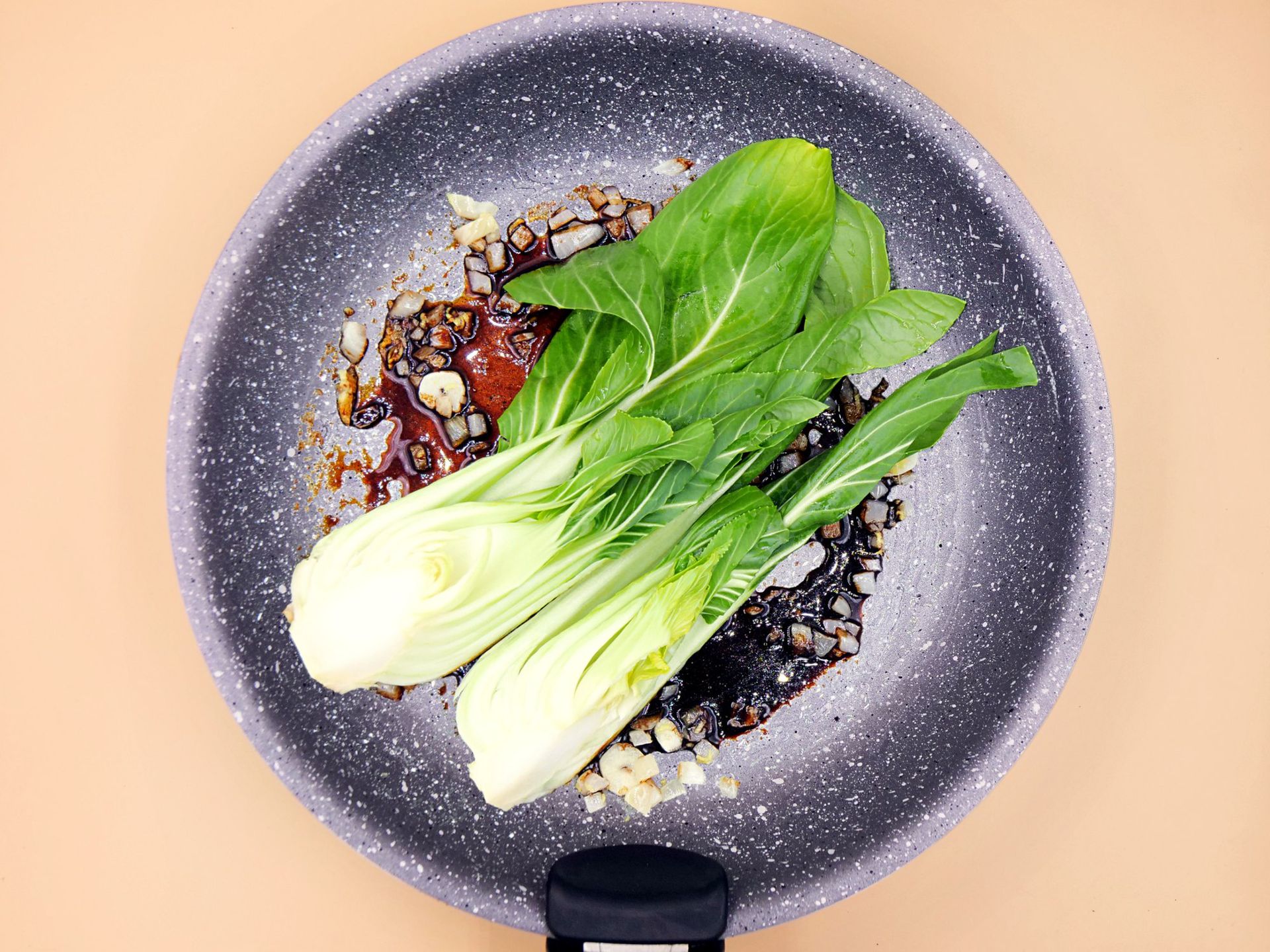 Kapusta pak choi w orientalnym stylu przepis