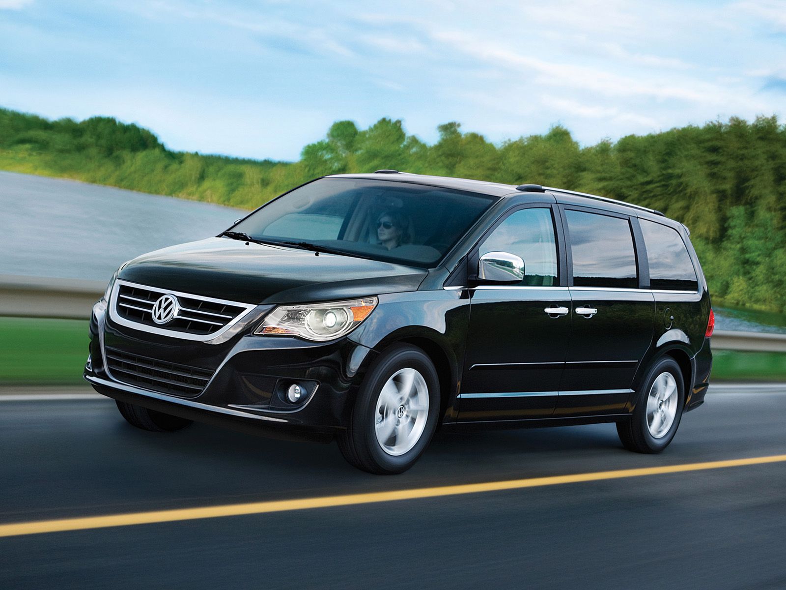 Volkswagen Routan (2012)
