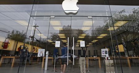 Apple przechodzi do ofensywy. Nowy iPad Pro prawie jak laptop