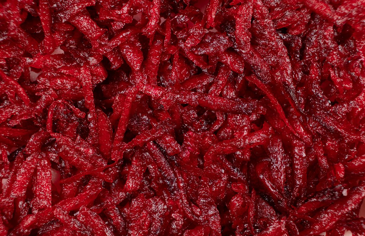 Ćwikła świetnie się komponuje z domowymi wędlinami