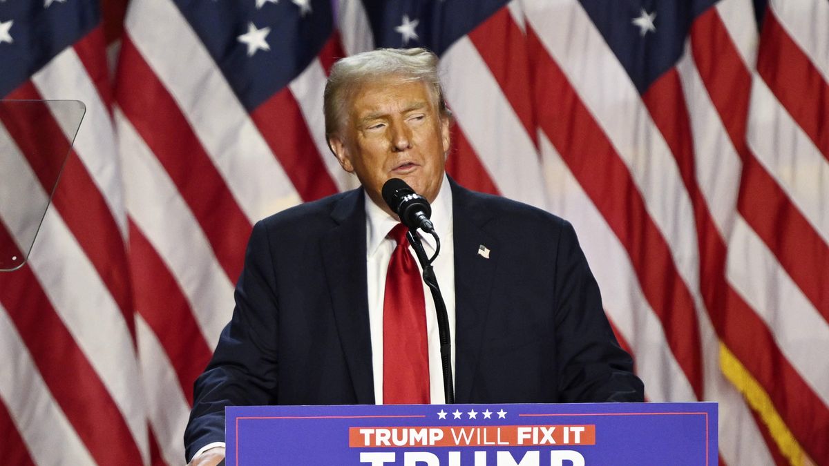 Trump Campaign Election Night Watch Party in Florida
Former United States President Donald Trump delivers a speech from the Palm Beach Convention Center at the Trump Campaign Election Night Watch Party in West Palm Beach, Florida on Wednesday, November 6, 2024. Some news outlets have called the race in favor of the former president and others have not yet made a decision. Photo by Joe Marino/UPI Photo via Newscom
Dostawca: PAP/Newscom
JOE MARINO
News Election Day, Vote, Democracy, Politics, Government, Republ