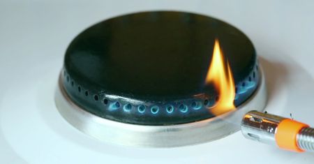Kuchenki gazowe a globalne ocieplenie. Naukowcy alarmują: nawet wyłączone wydzielają metan