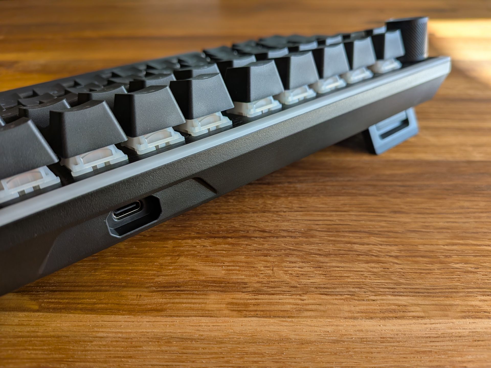 be quiet! Light Mount TKL