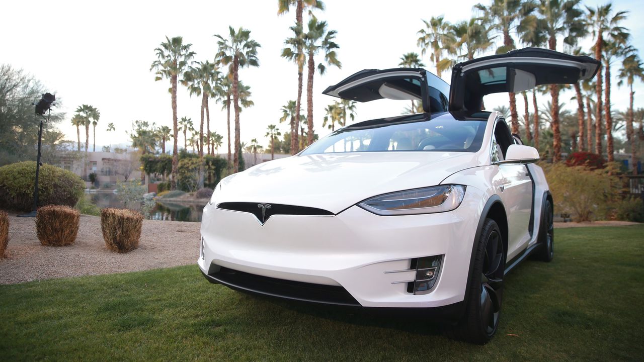 W przyszłości Tesla mogłaby dostać akumulator 109 kWh, fot. Getty Images