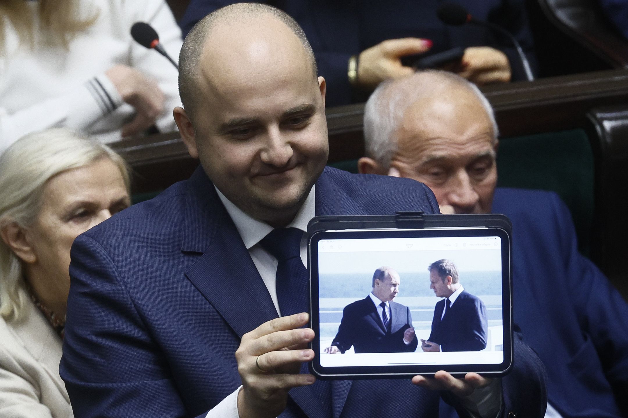 Dariusz Matecki z tabletem